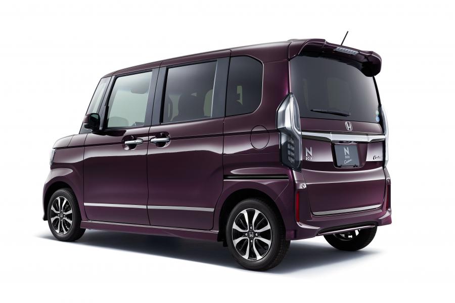  Honda N Box Custom by Modulo 2017 года  (фото 2 из 6)